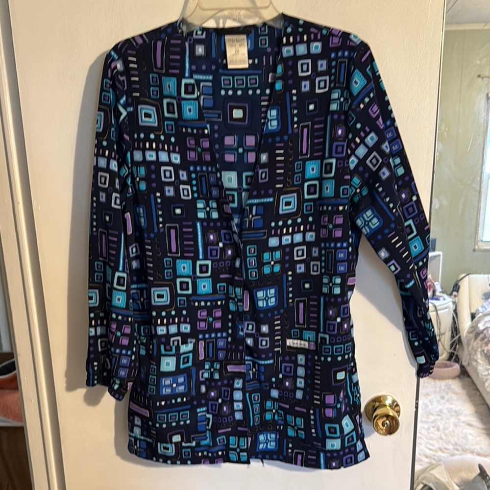XS Cherokee scrub jacket